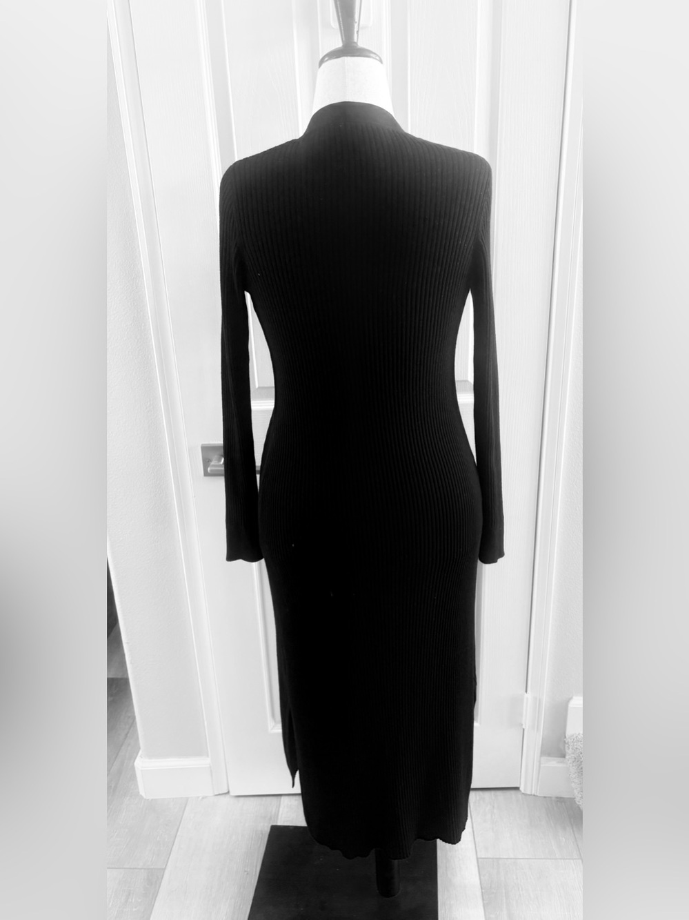 WHBM | Black Ribbed Duster Cardigan | Sz M | Very Good Condition - Picture 3 of 6